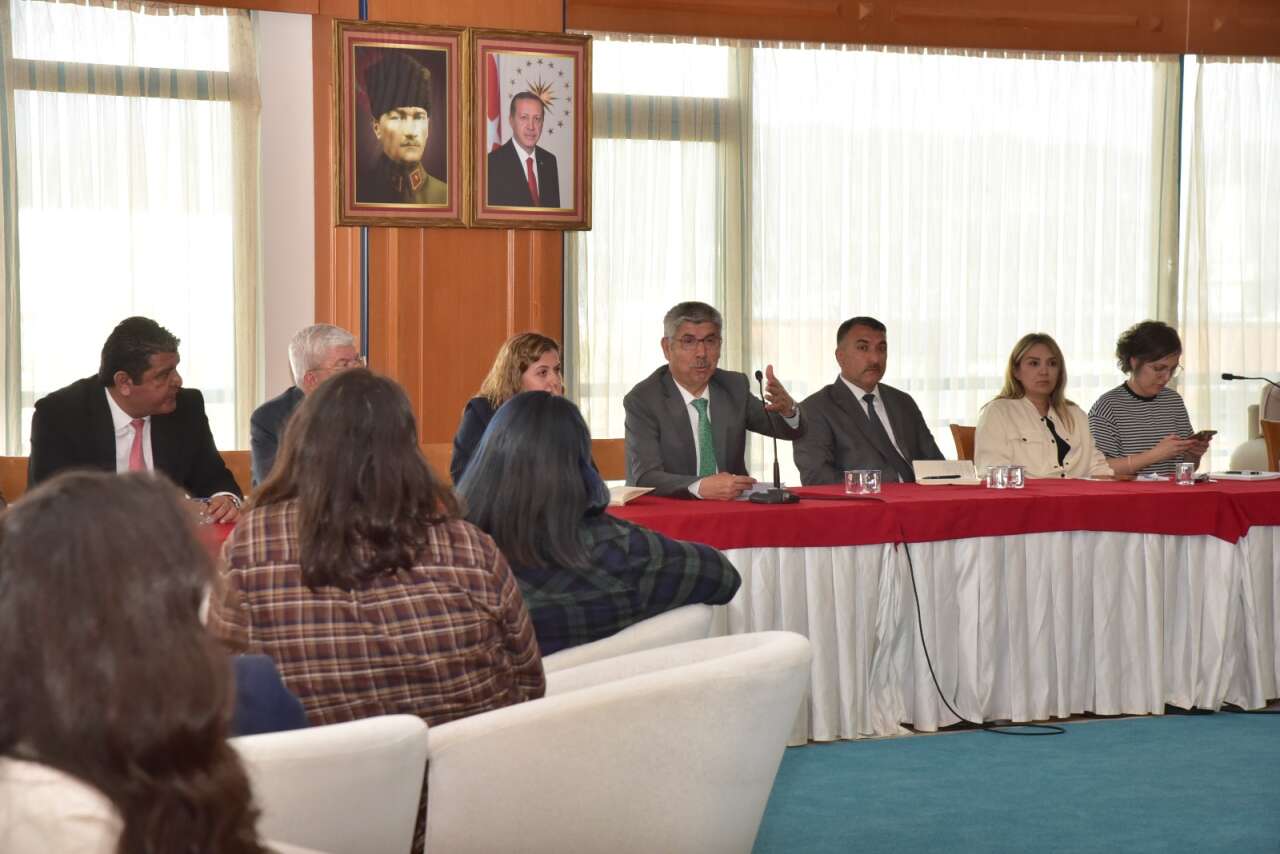 MSKÜ’de “Rektör-Öğrenci” Buluşması: Sorunlar ve Çözümler Masada 7